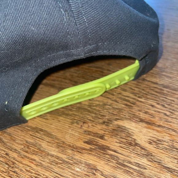 Real Madrid Core Adjustable Snapback Hat in excellent condition size OSFA - Picture 4 of 6